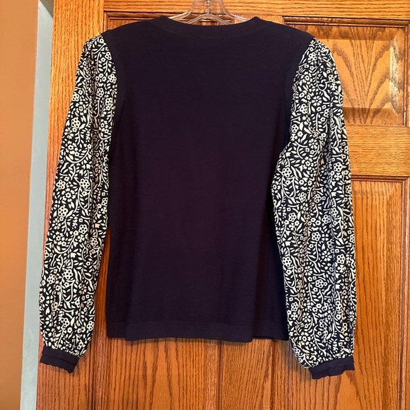 Current Air Navy and floral blouse - Picture 2 of 4